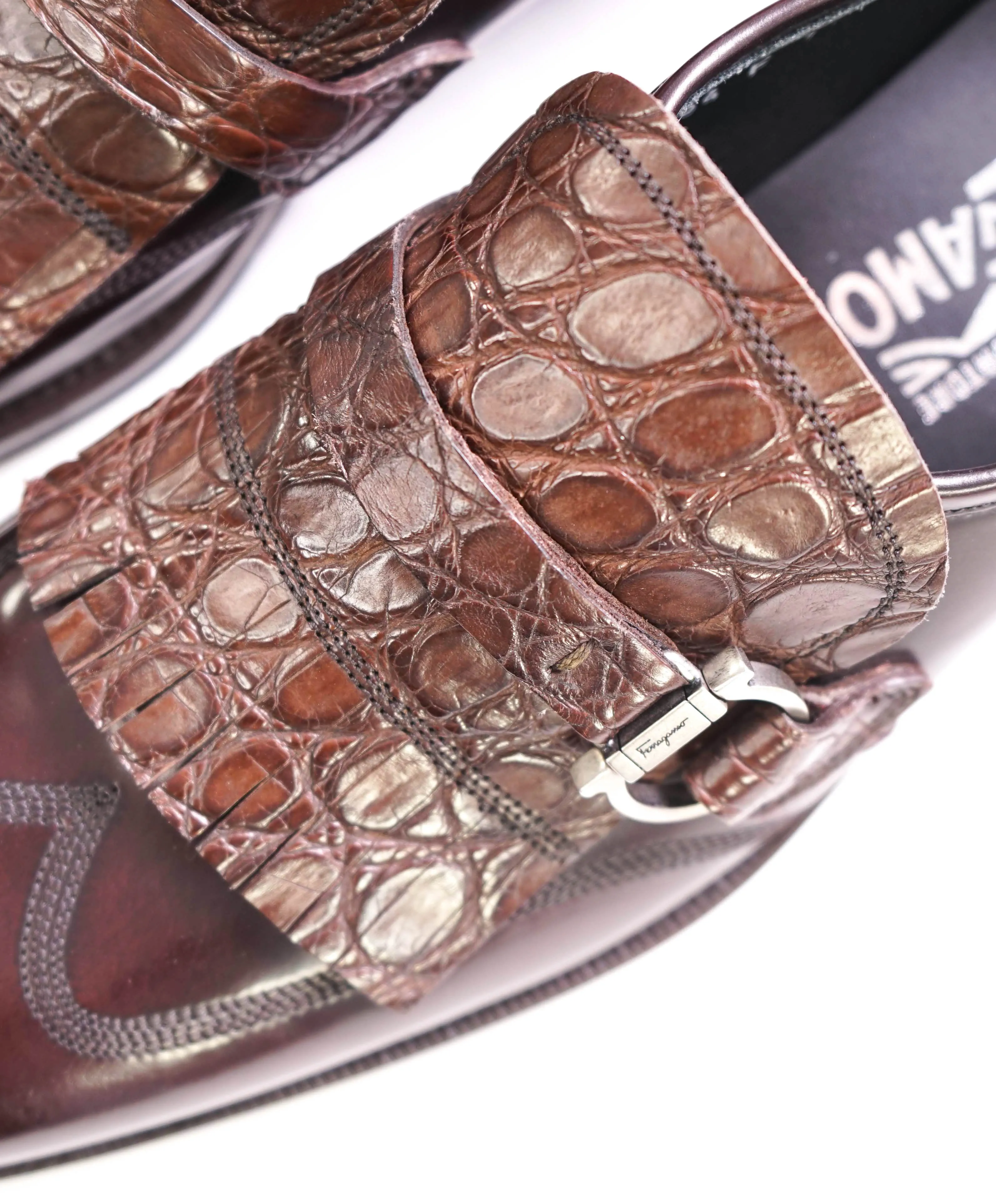$950 SALVATORE FERRAGAMO - Brown *CROCODILE* Leather Loafer- 8 D