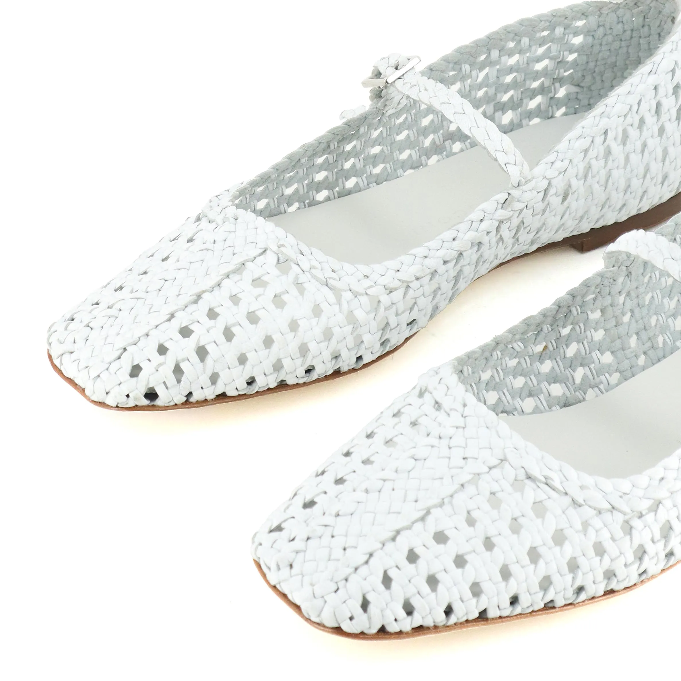 Ambra White