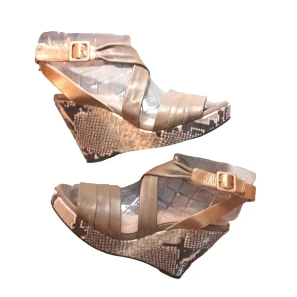 AQUATALIA Taupe Snakeskin Leather Platform Wedge Sandal