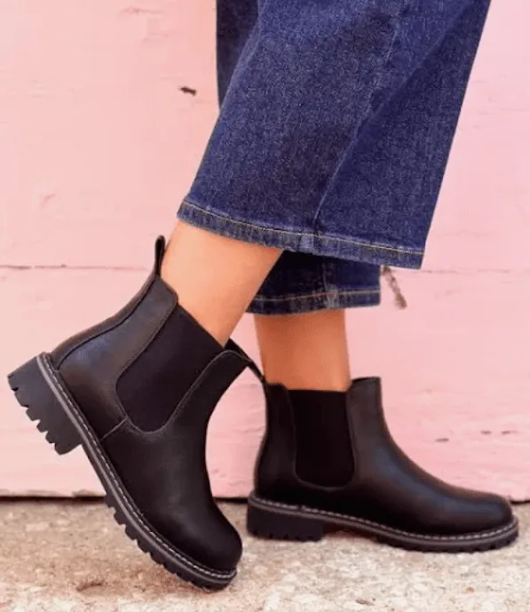 Cider Sippin - Black Boot