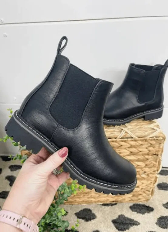 Cider Sippin - Black Boot