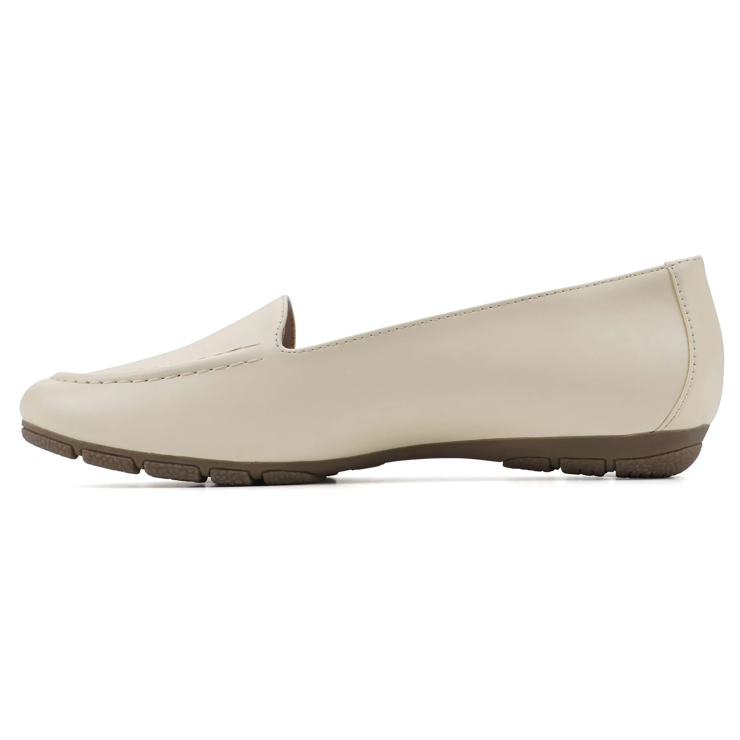 CLIFFS BY WHITE MOUNTAIN Women's Gracefully Tailored Loafer Flat, Buttercream/Smooth, 7.5 W