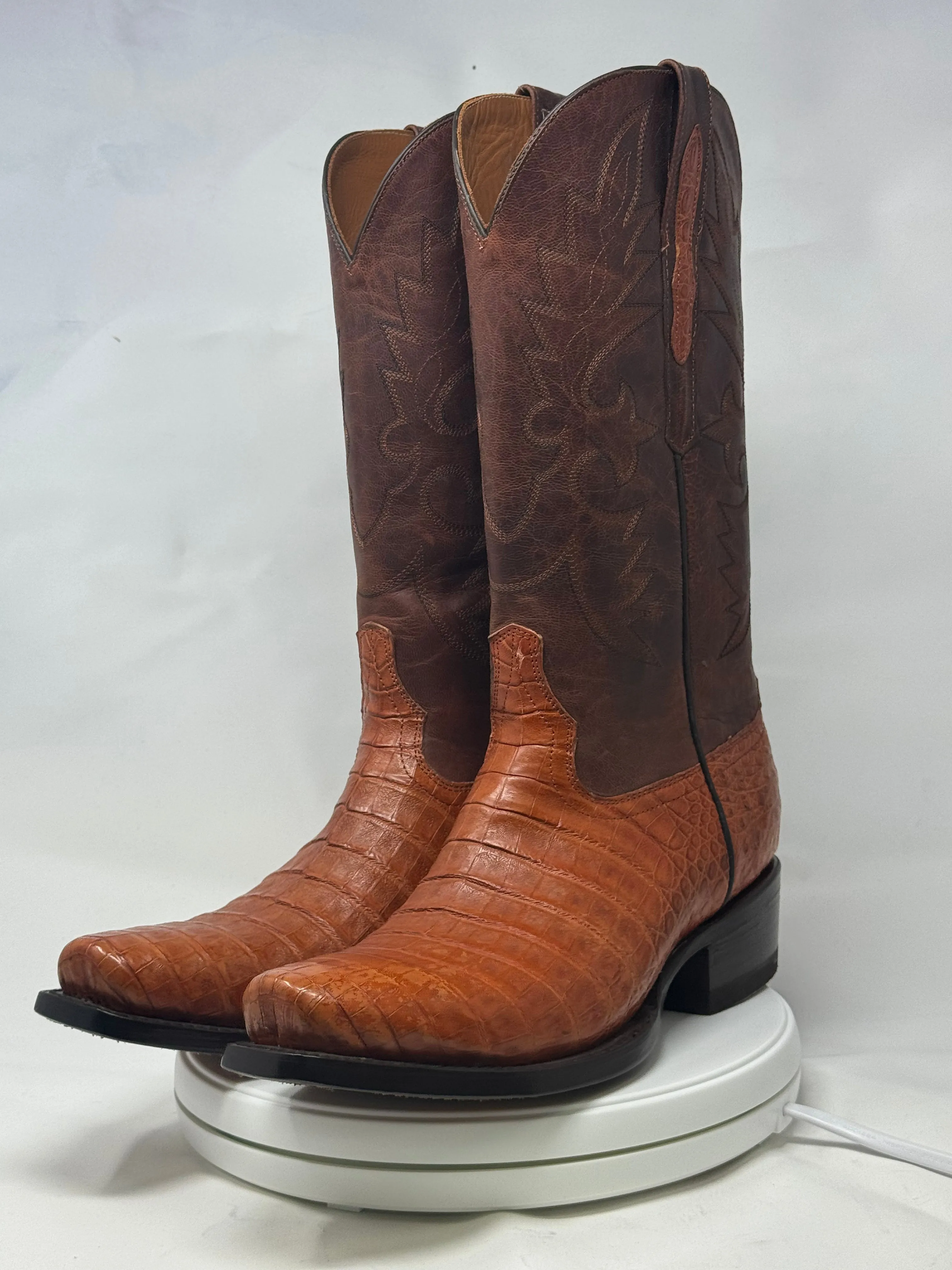 DJ2026 | Don Juan Boots Men's Caiman Belly Brandy Diamond Toe