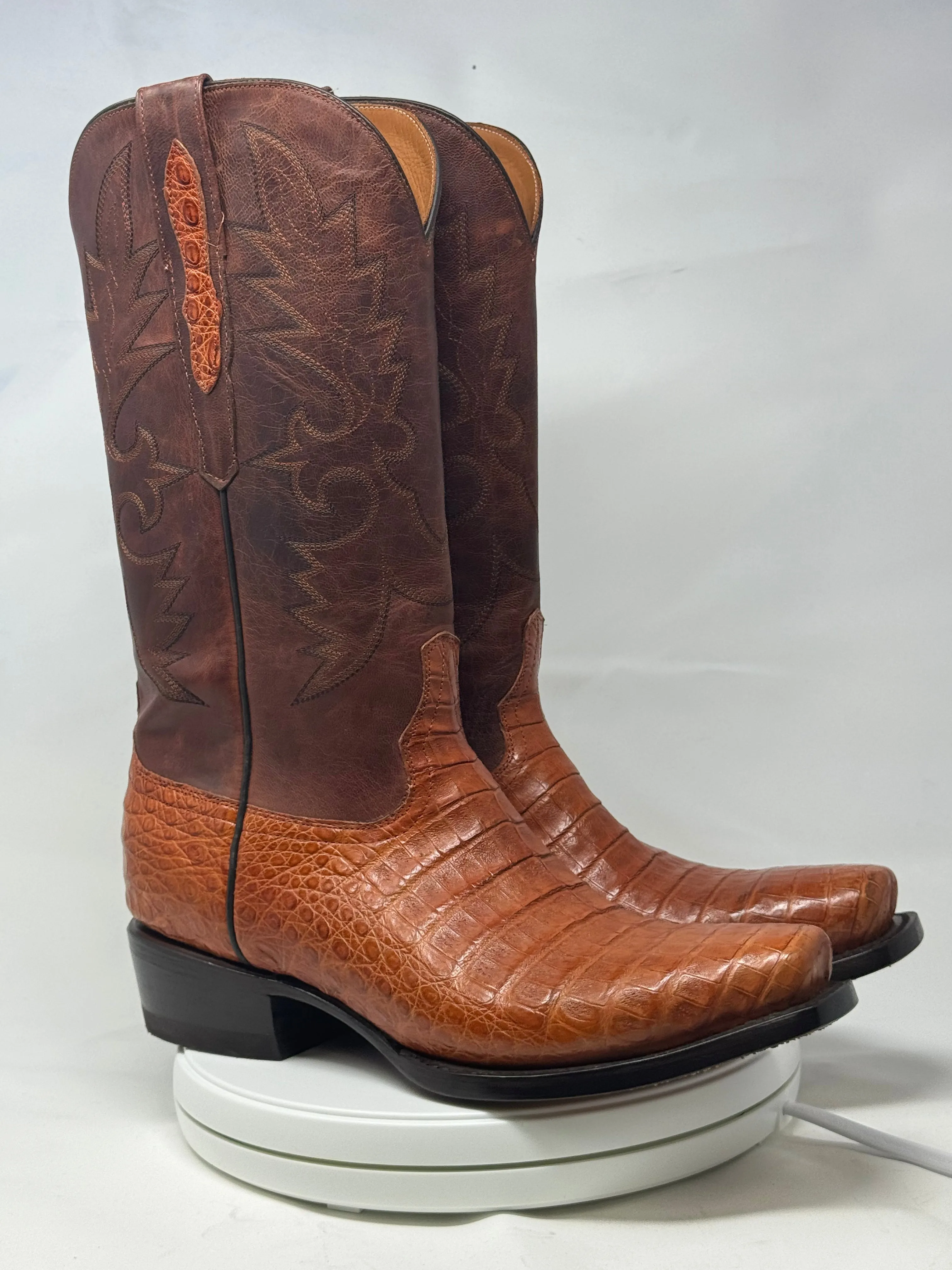 DJ2026 | Don Juan Boots Men's Caiman Belly Brandy Diamond Toe