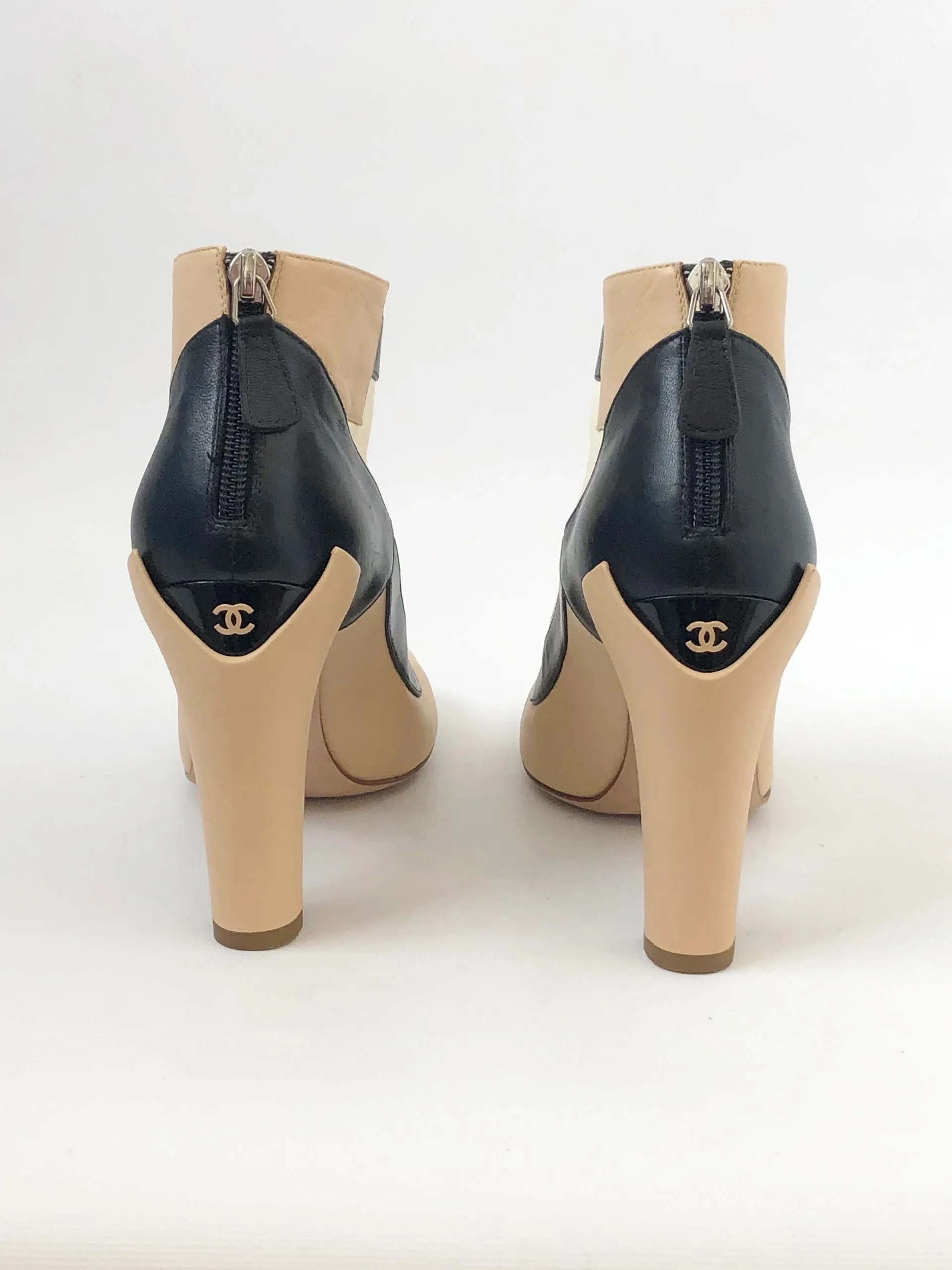 NEW Chanel Tri-Color Ankle Boot Size 37.5 It (7.5 Us)
