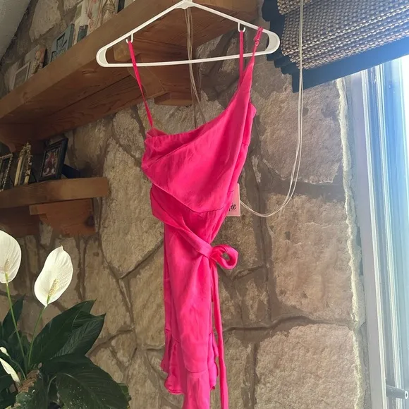 NWT Selfie Leslie DON'T WAIT UP ONE SHOULDER WAIST TIE DRESS HOT PINK