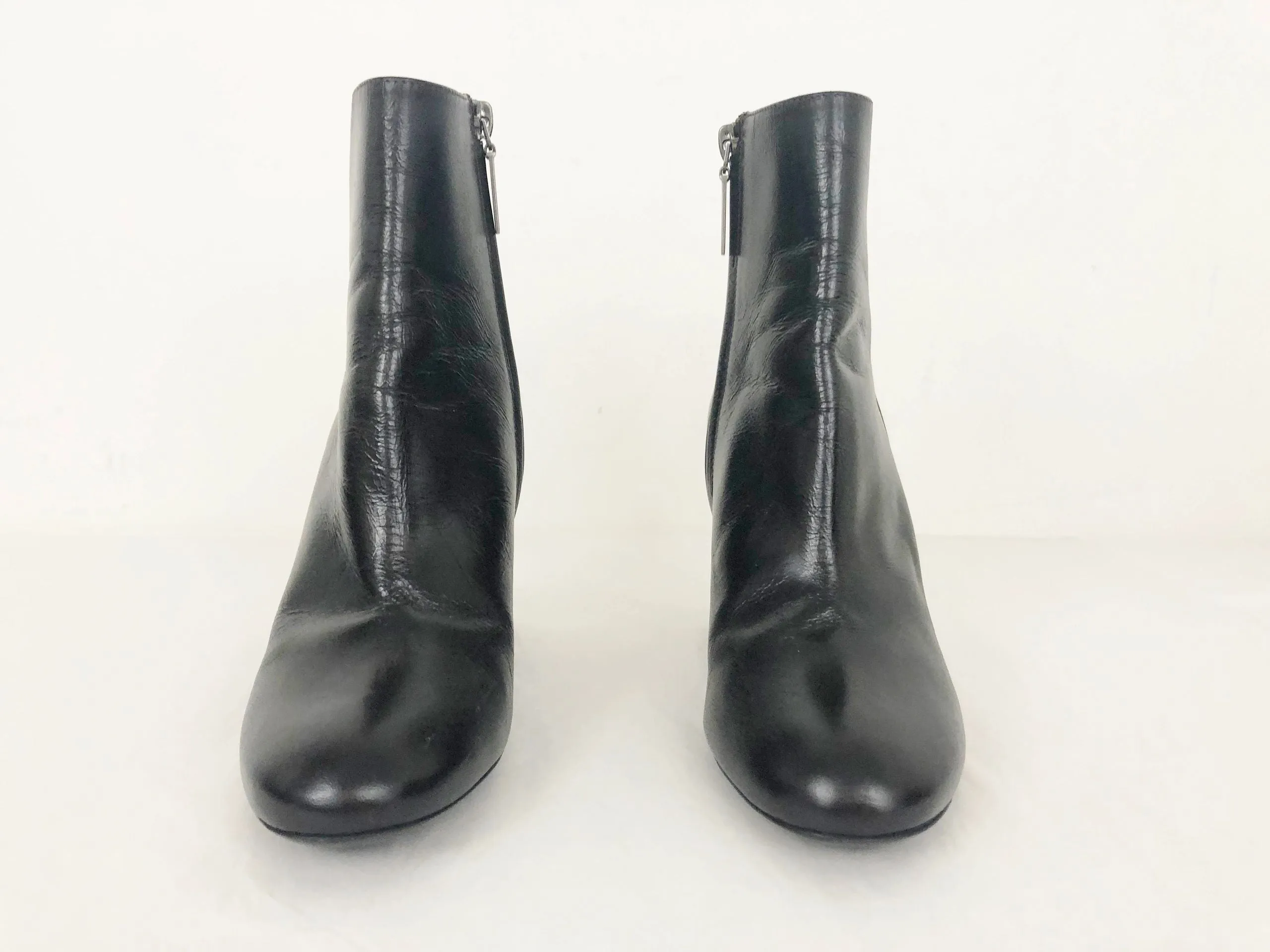 Saint Laurent Leather Bootie Size 35.5 It (5.5 Us)