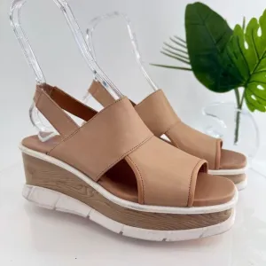 SOREL Womens Joanie III Sandal Size 11 Tan Leather Strappy Wedge Heel Platform
