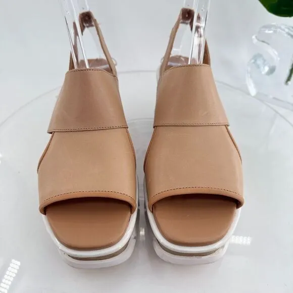 SOREL Womens Joanie III Sandal Size 11 Tan Leather Strappy Wedge Heel Platform