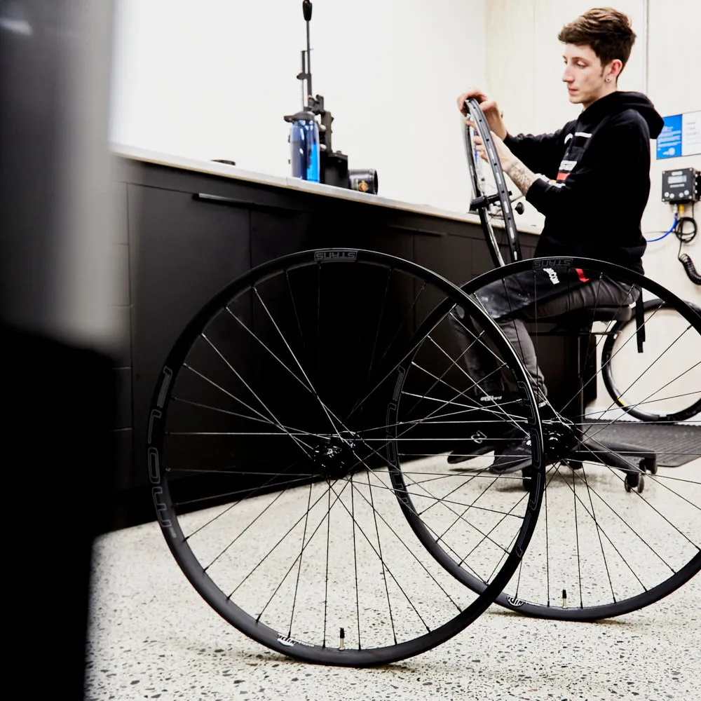 Stan's Notubes Crest Mk4 Wheelset Chris King Wbwo