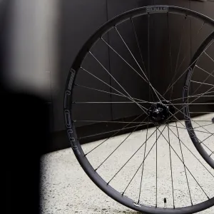 Stan's Notubes Crest Mk4 Wheelset Chris King Wbwo