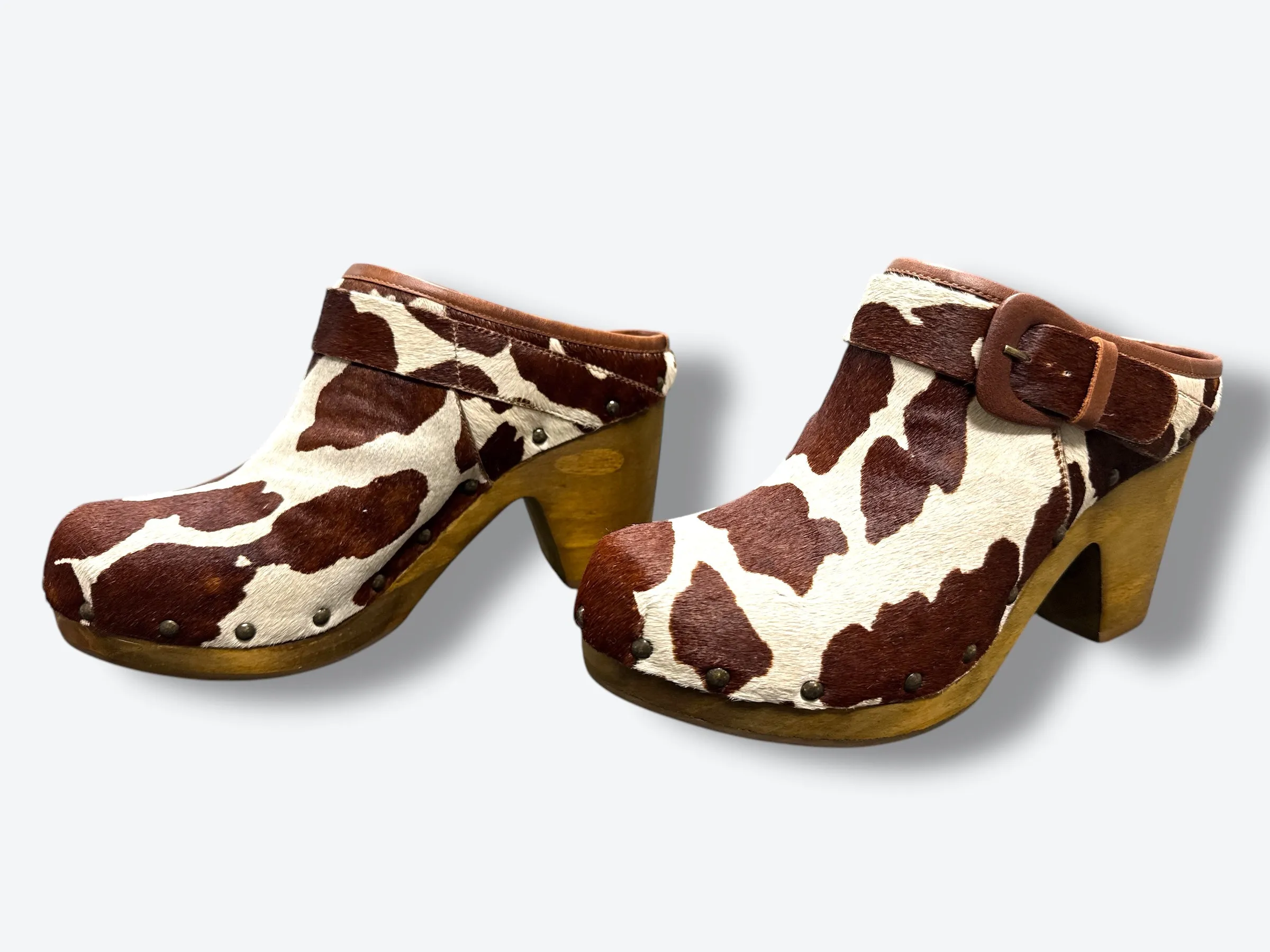 Trend: “Matisse” Brown   White Cow Hide Clogs