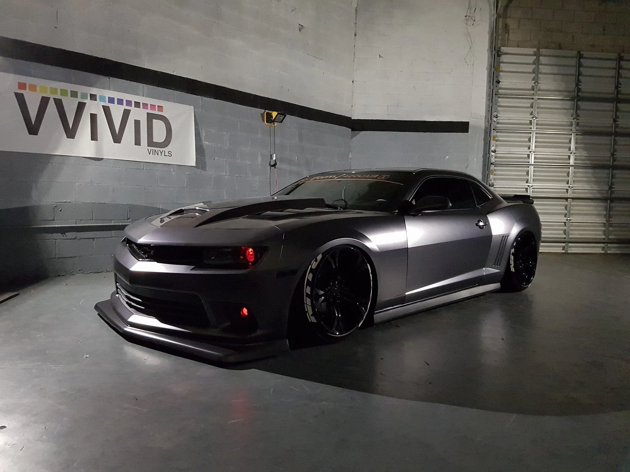 VViViD  Satin Chrome Black Rust