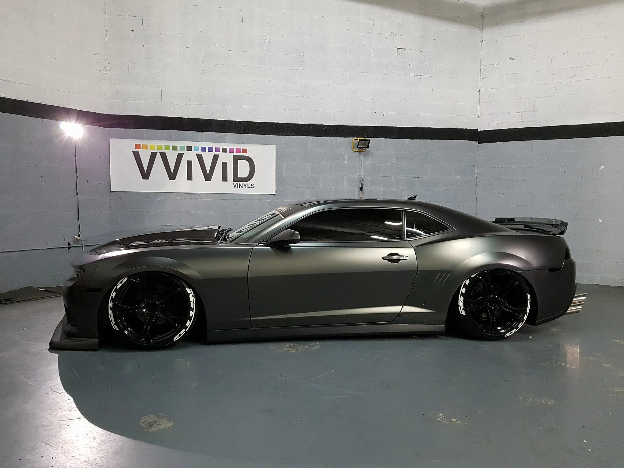 VViViD  Satin Chrome Black Rust